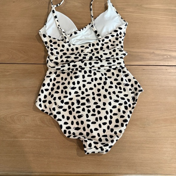 Aerie One Piece Wrap Swimsuit Size Small Cut out - Picture 5 of 8